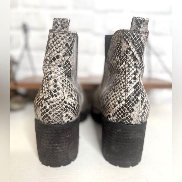 MIA Faux Snakeskin Ankle Boots Shoes Size 7.5 - Picture 3 of 9